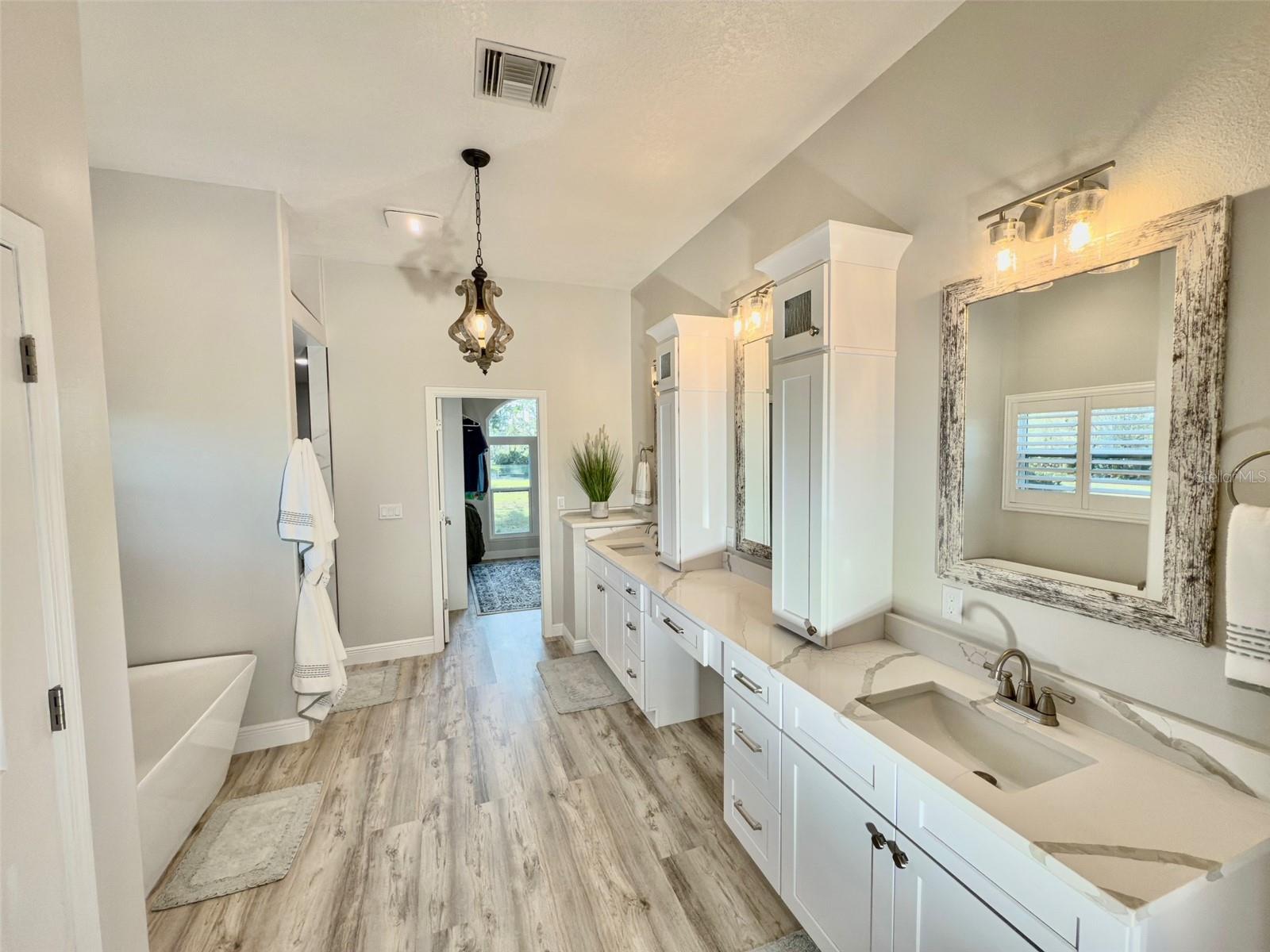 7425 245TH ST E, MYAKKA CITY, FL, 34251