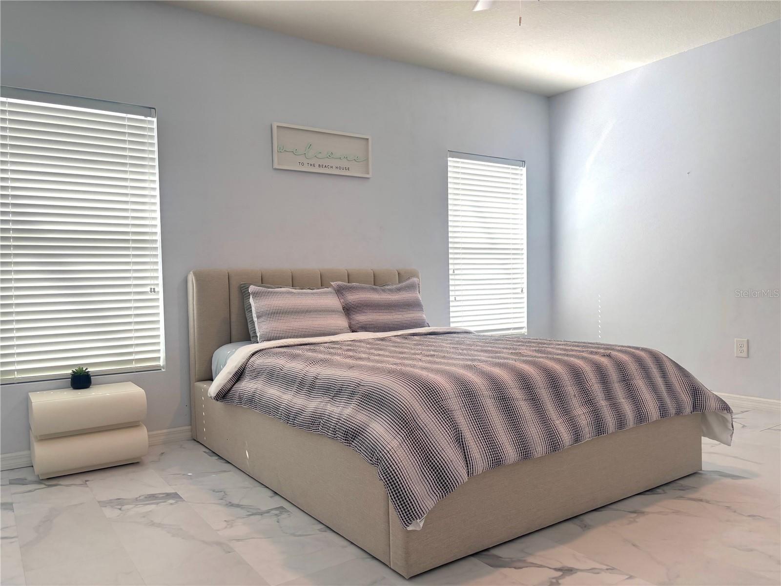 12107 BARNSLEY RESERVE PL, GIBSONTON, FL, 33534