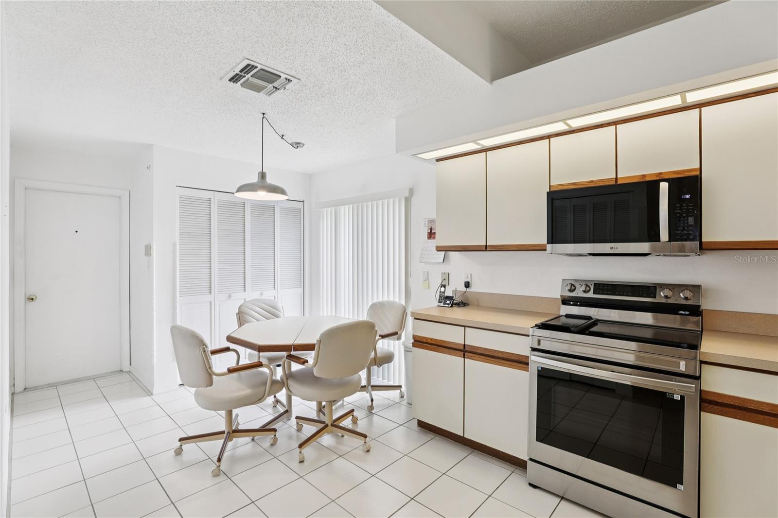 11624 PEACH GROVE LN, ORLANDO, FL, 32821