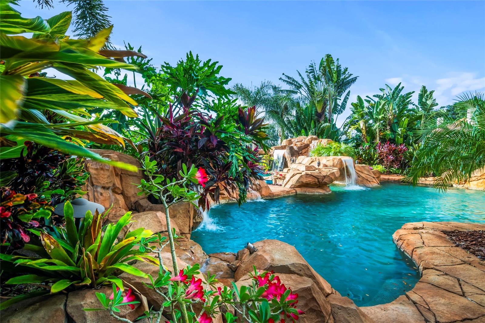 O6350408 Property Photo