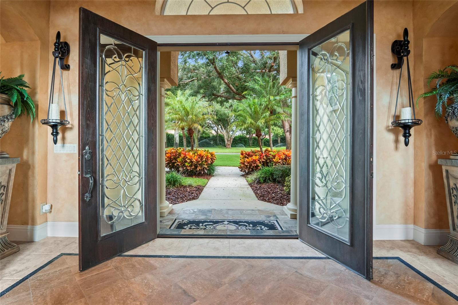 O6350408 Property Photo