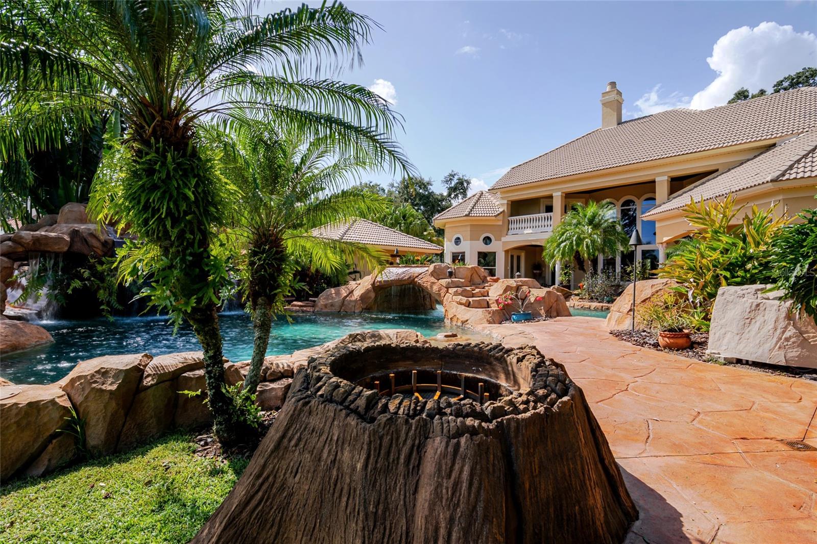 O6350408 Property Photo