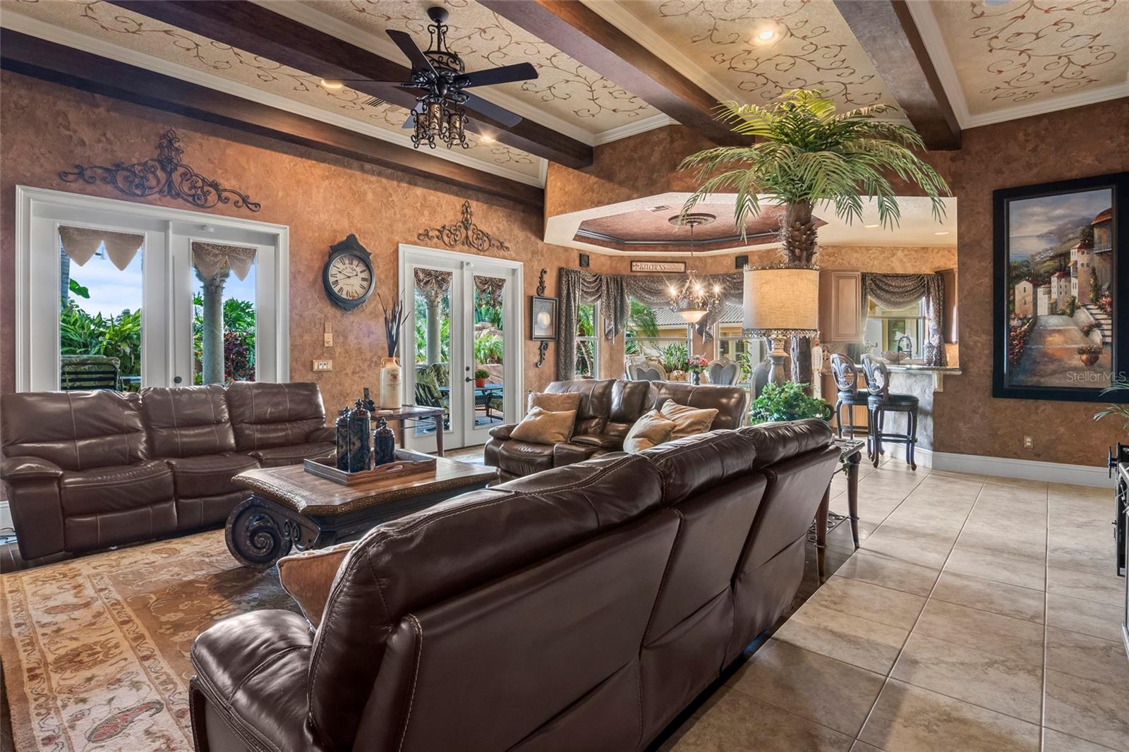 O6350408 Property Photo