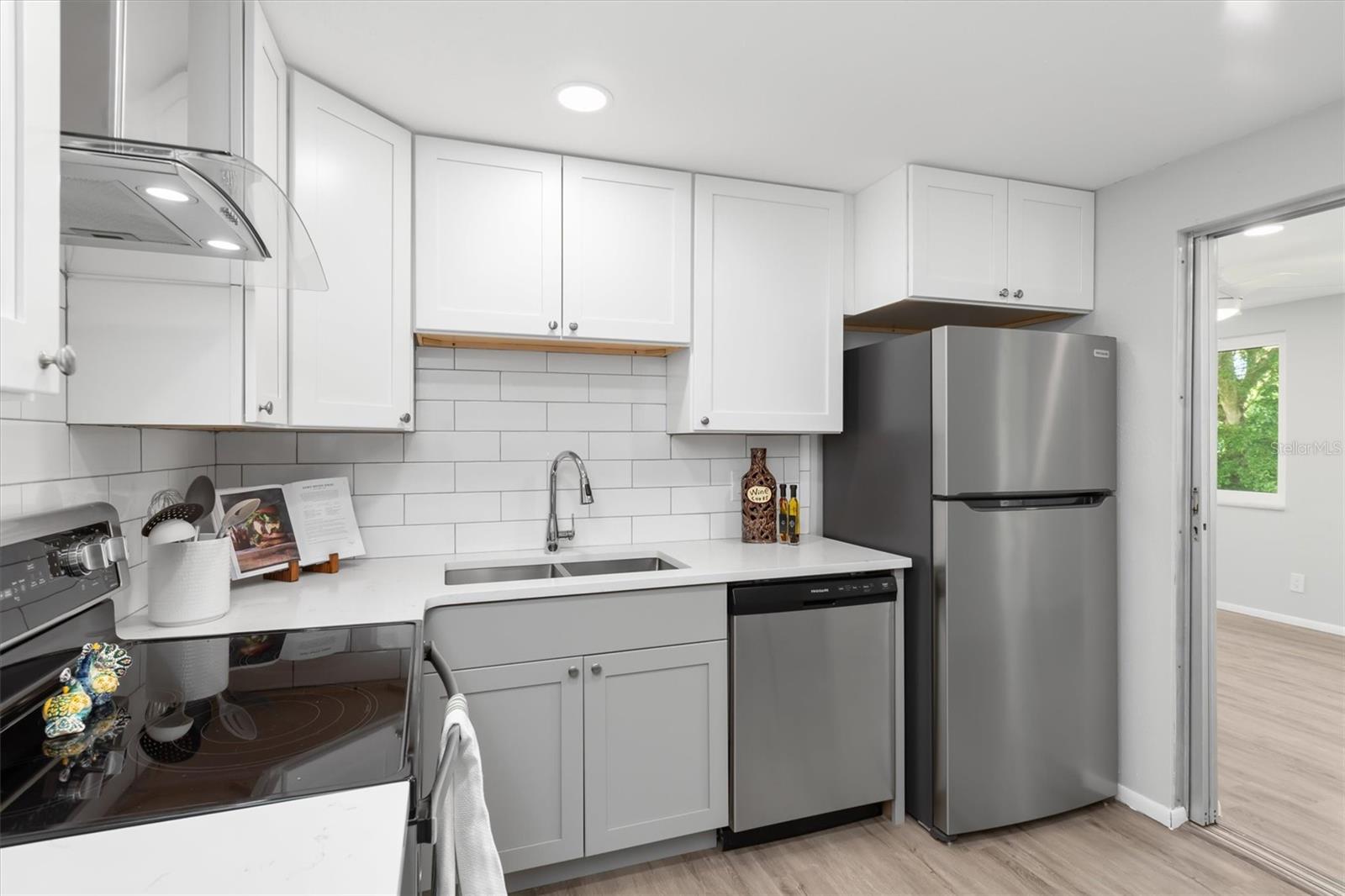 510 S VENICE BLVD, VENICE, FL, 34293