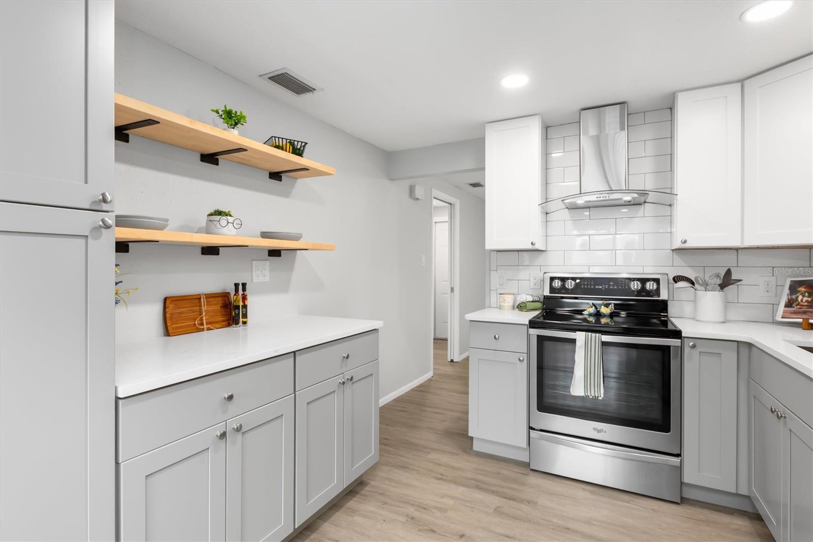 510 S VENICE BLVD, VENICE, FL, 34293