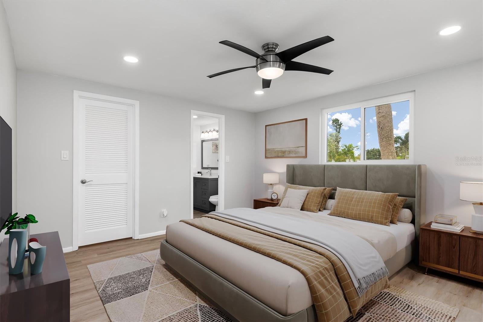 510 S VENICE BLVD, VENICE, FL, 34293