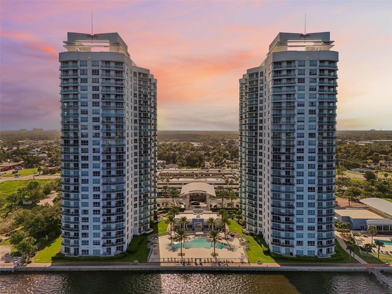 241 RIVERSIDE DR #305, DAYTONA BEACH, FL, 32117