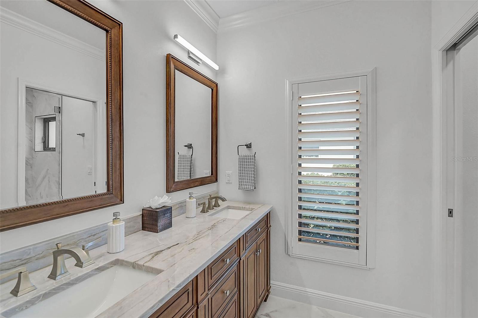 889 MACEWEN DR, OSPREY, FL, 34229