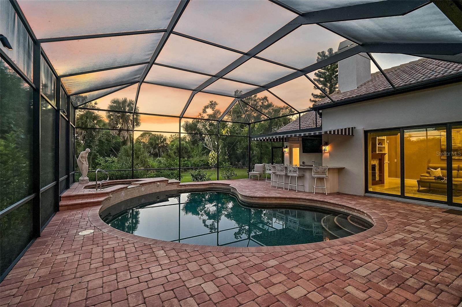 889 MACEWEN DR, OSPREY, FL, 34229