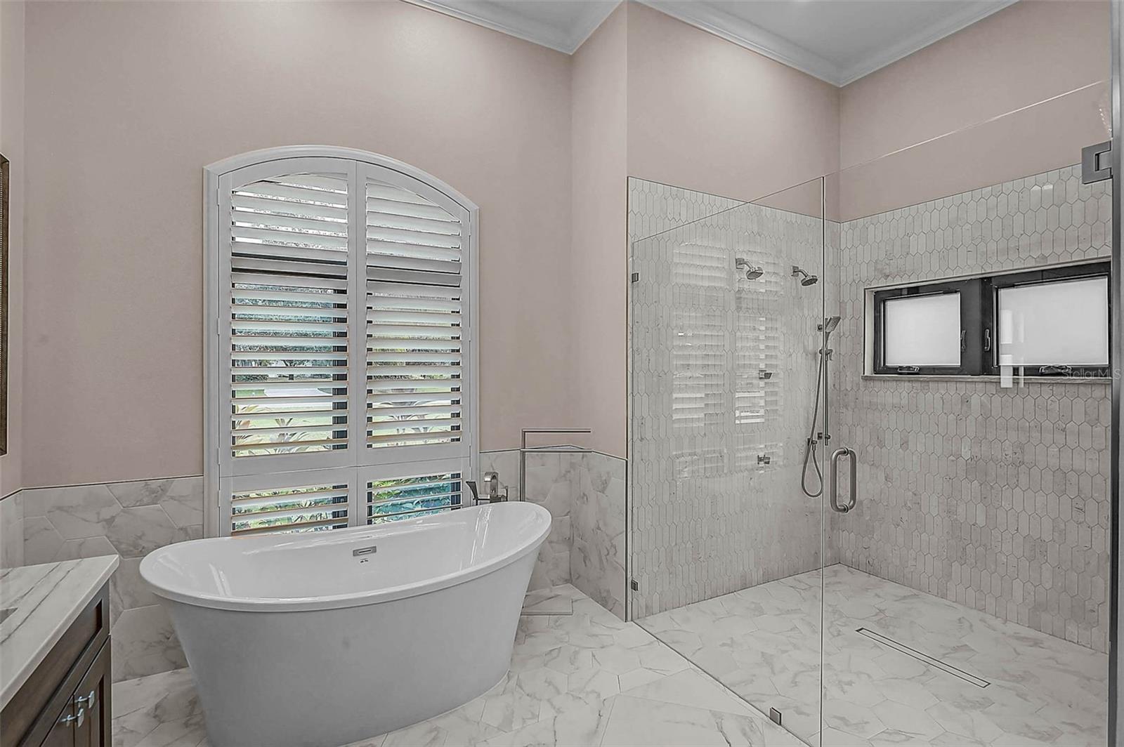 889 MACEWEN DR, OSPREY, FL, 34229