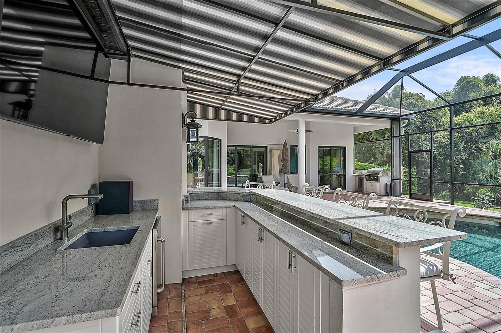 889 MACEWEN DR, OSPREY, FL, 34229