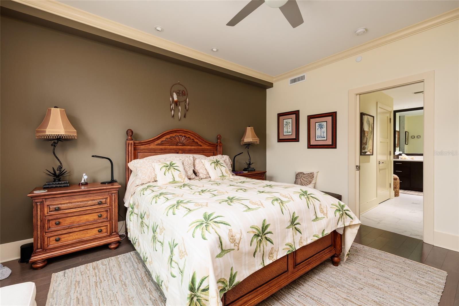 200 MAIN ST #210, DUNEDIN, FL, 34698