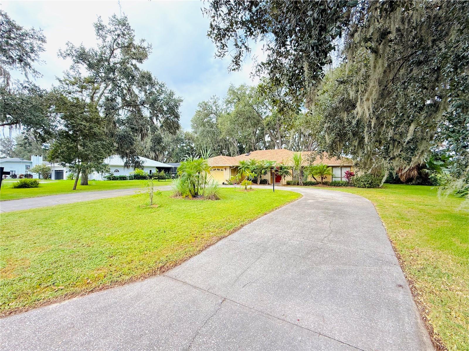 5901 DEER FLAG DR, LAKELAND, FL, 33811