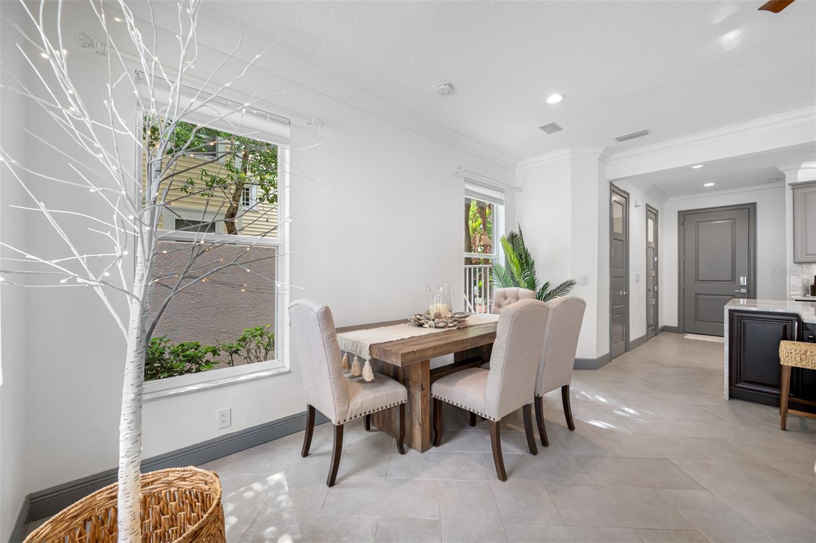 237 7TH AVE N #2, ST PETERSBURG, FL, 33701