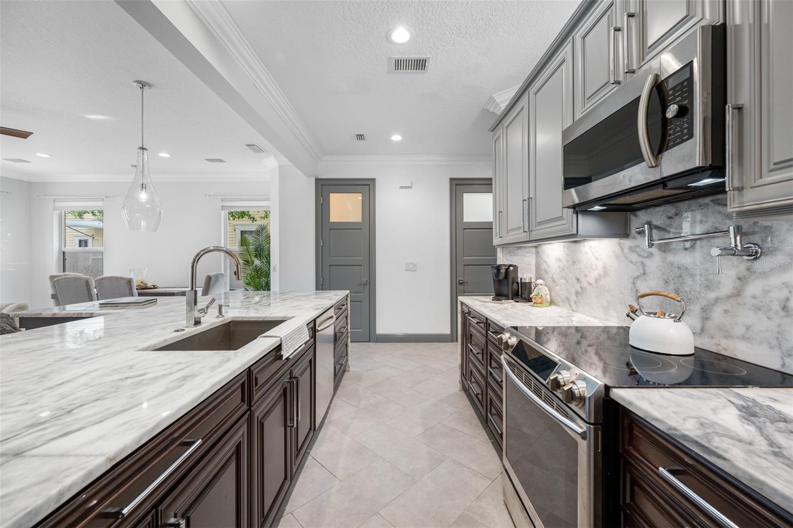 237 7TH AVE N #2, ST PETERSBURG, FL, 33701