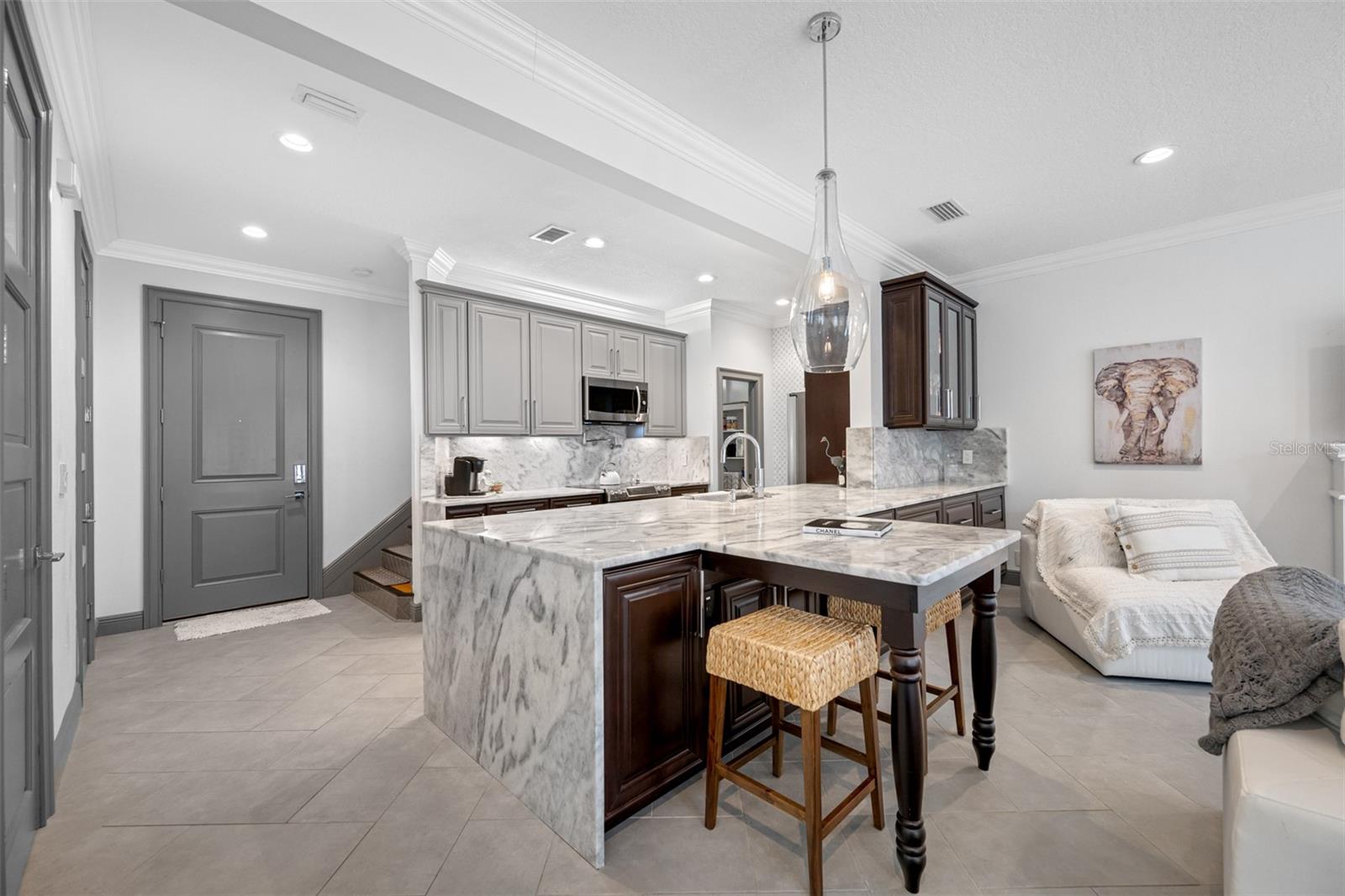 237 7TH AVE N #2, ST PETERSBURG, FL, 33701