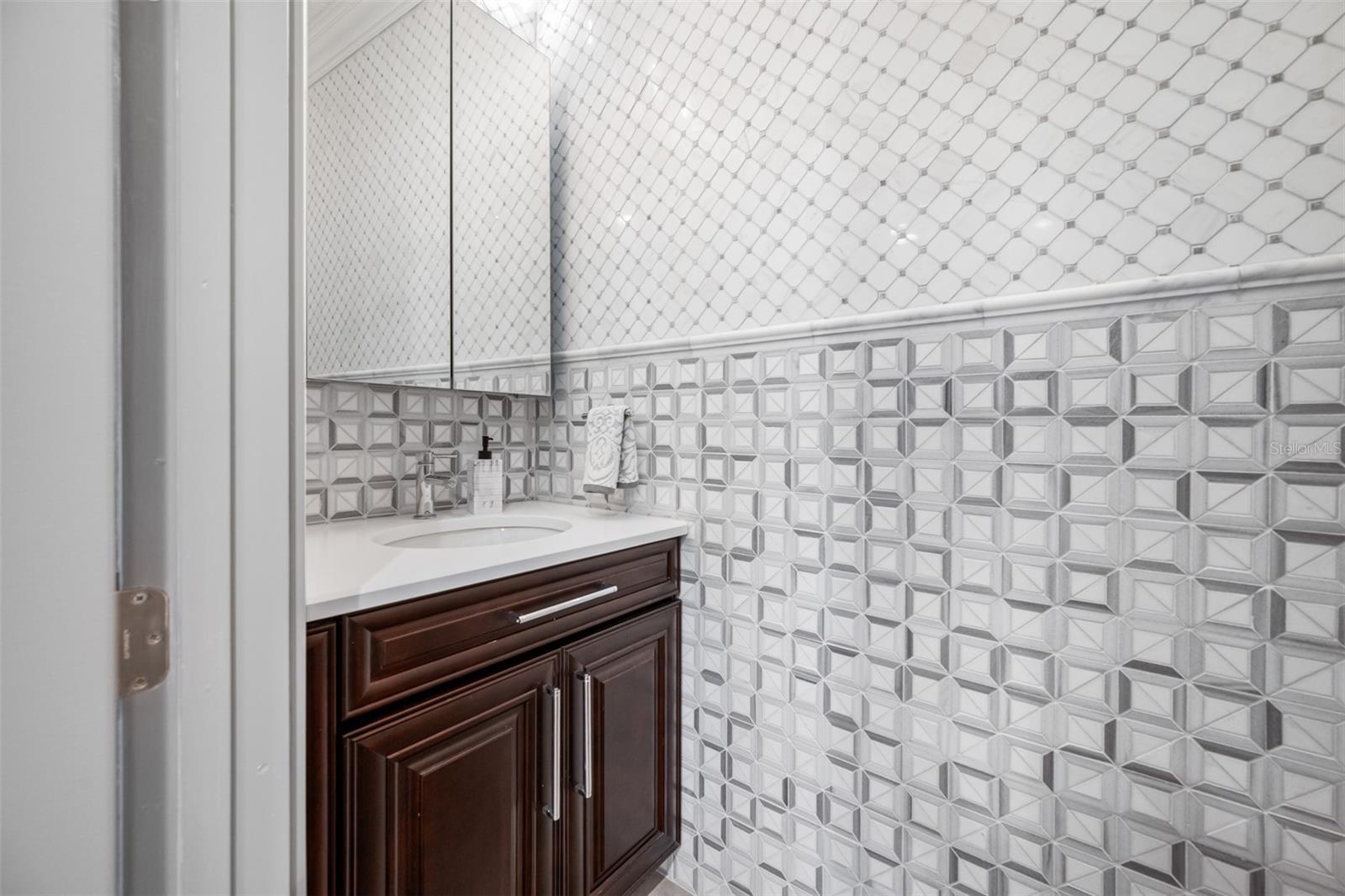 237 7TH AVE N #2, ST PETERSBURG, FL, 33701