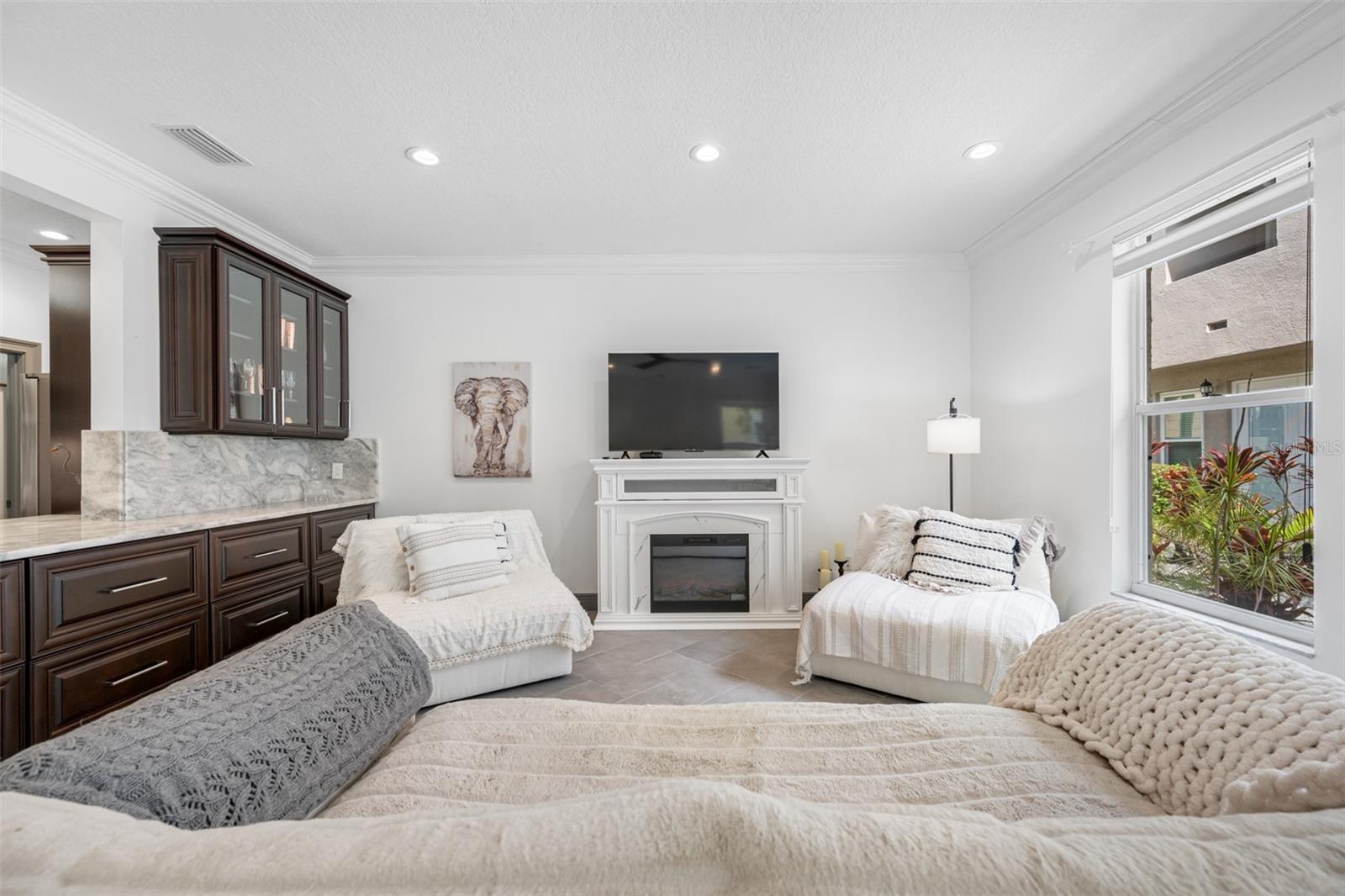 237 7TH AVE N #2, ST PETERSBURG, FL, 33701