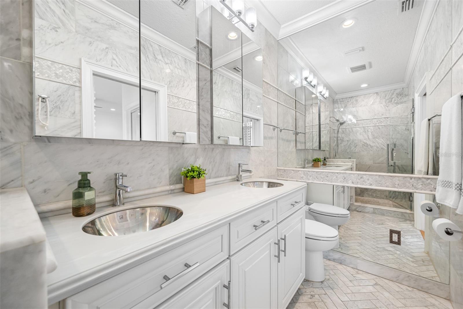 237 7TH AVE N #2, ST PETERSBURG, FL, 33701