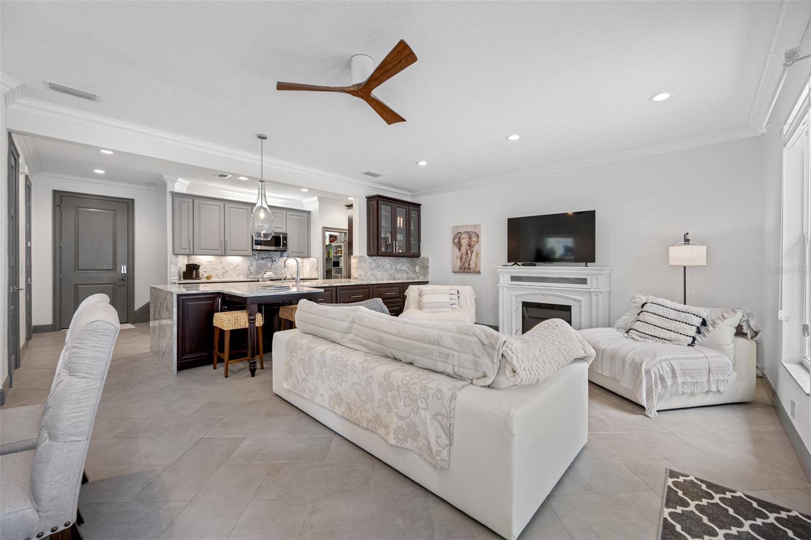 237 7TH AVE N #2, ST PETERSBURG, FL, 33701