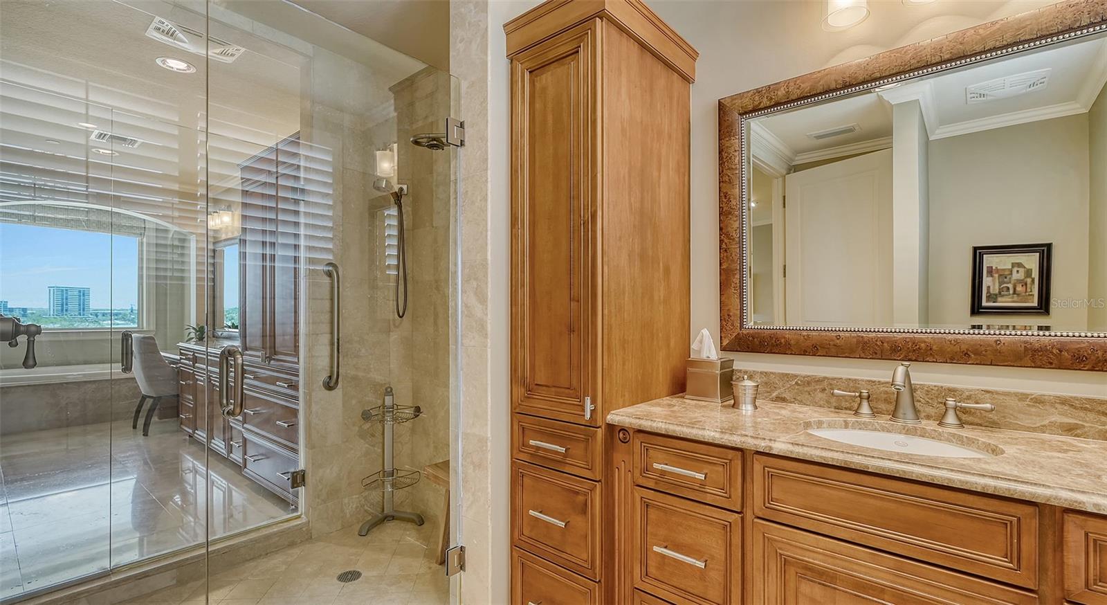 A4667652 Property Photo