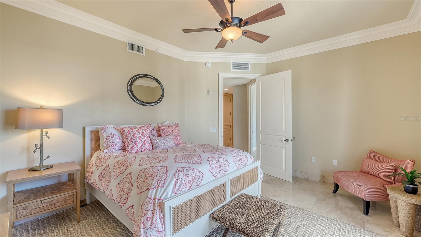 A4667652 Property Photo