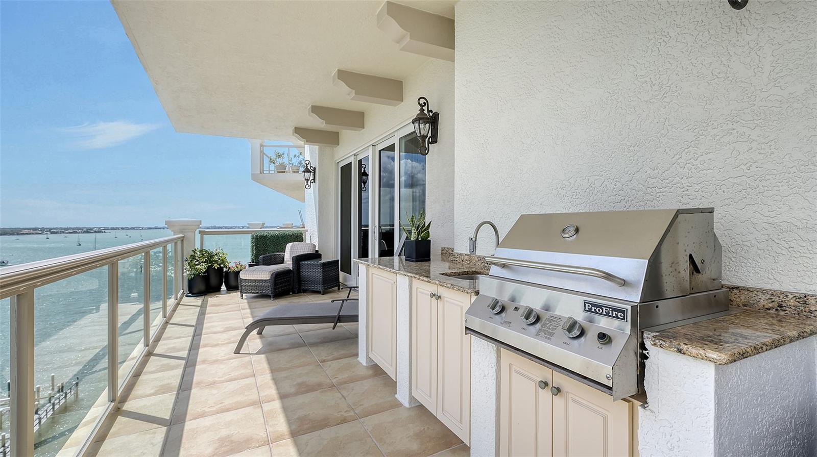 A4667652 Property Photo