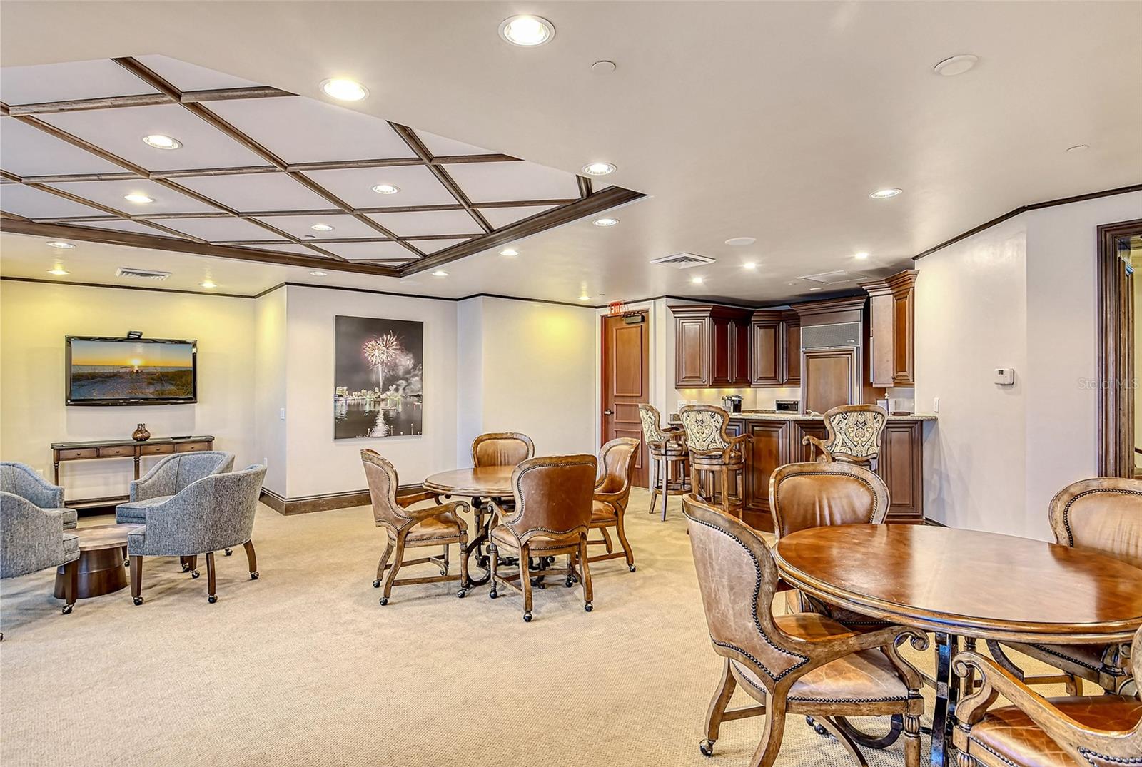 A4667652 Property Photo