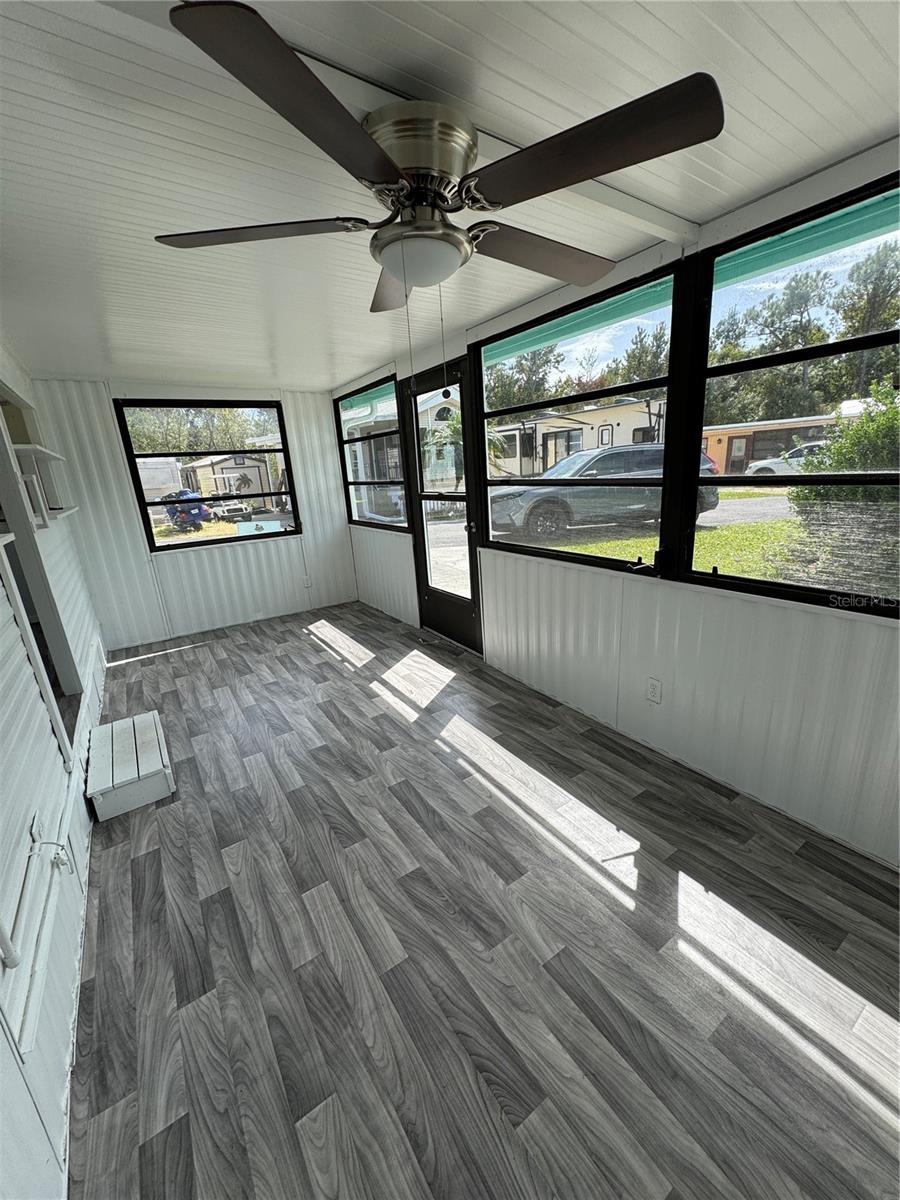 O6350467 Property Photo