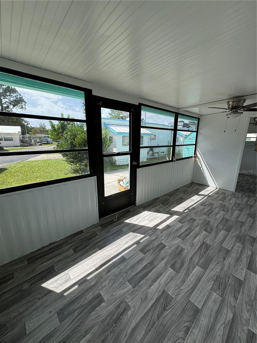 O6350467 Property Photo