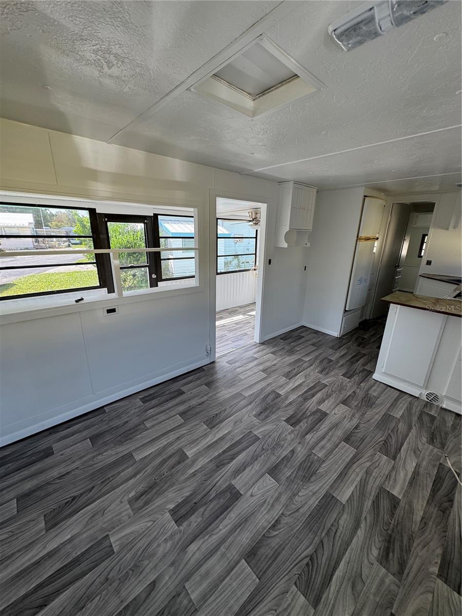 O6350467 Property Photo