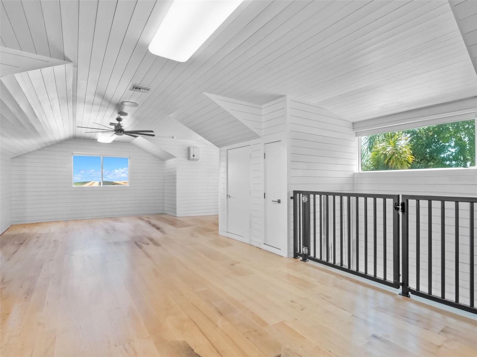 O6350479 Property Photo