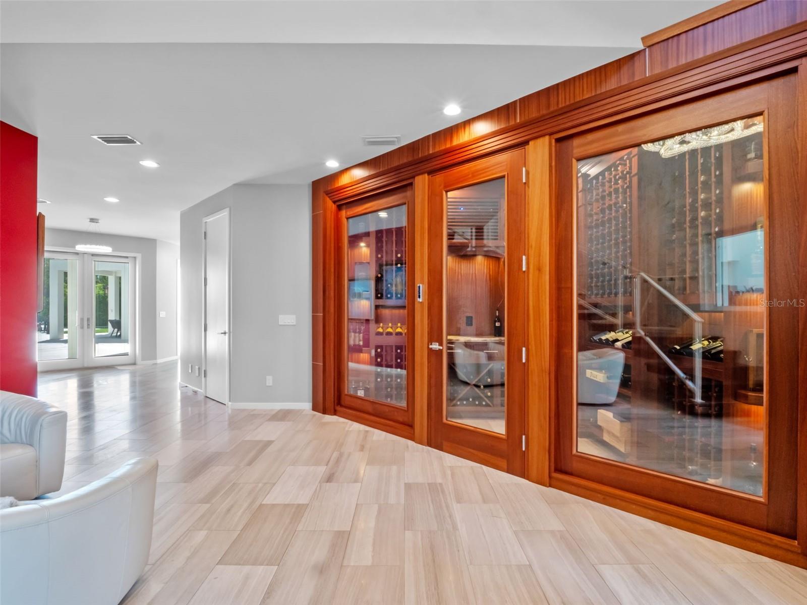 O6350479 Property Photo