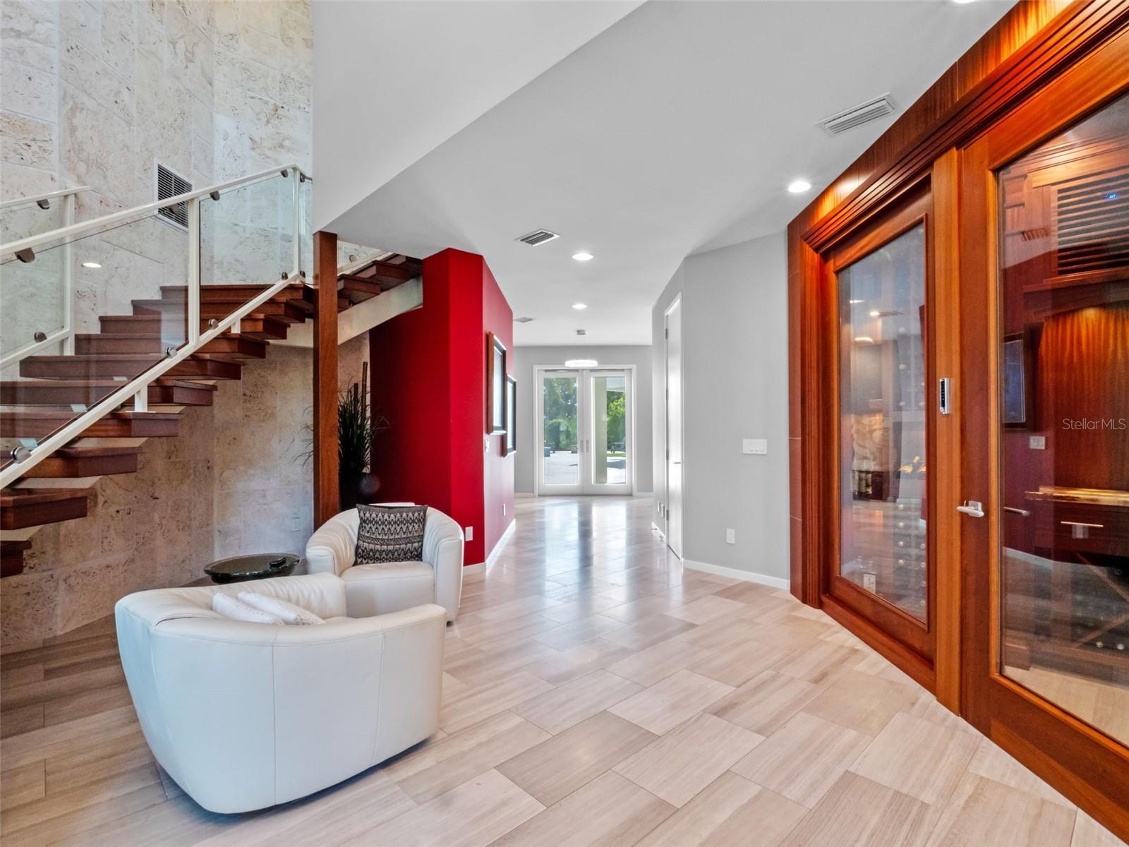 O6350479 Property Photo