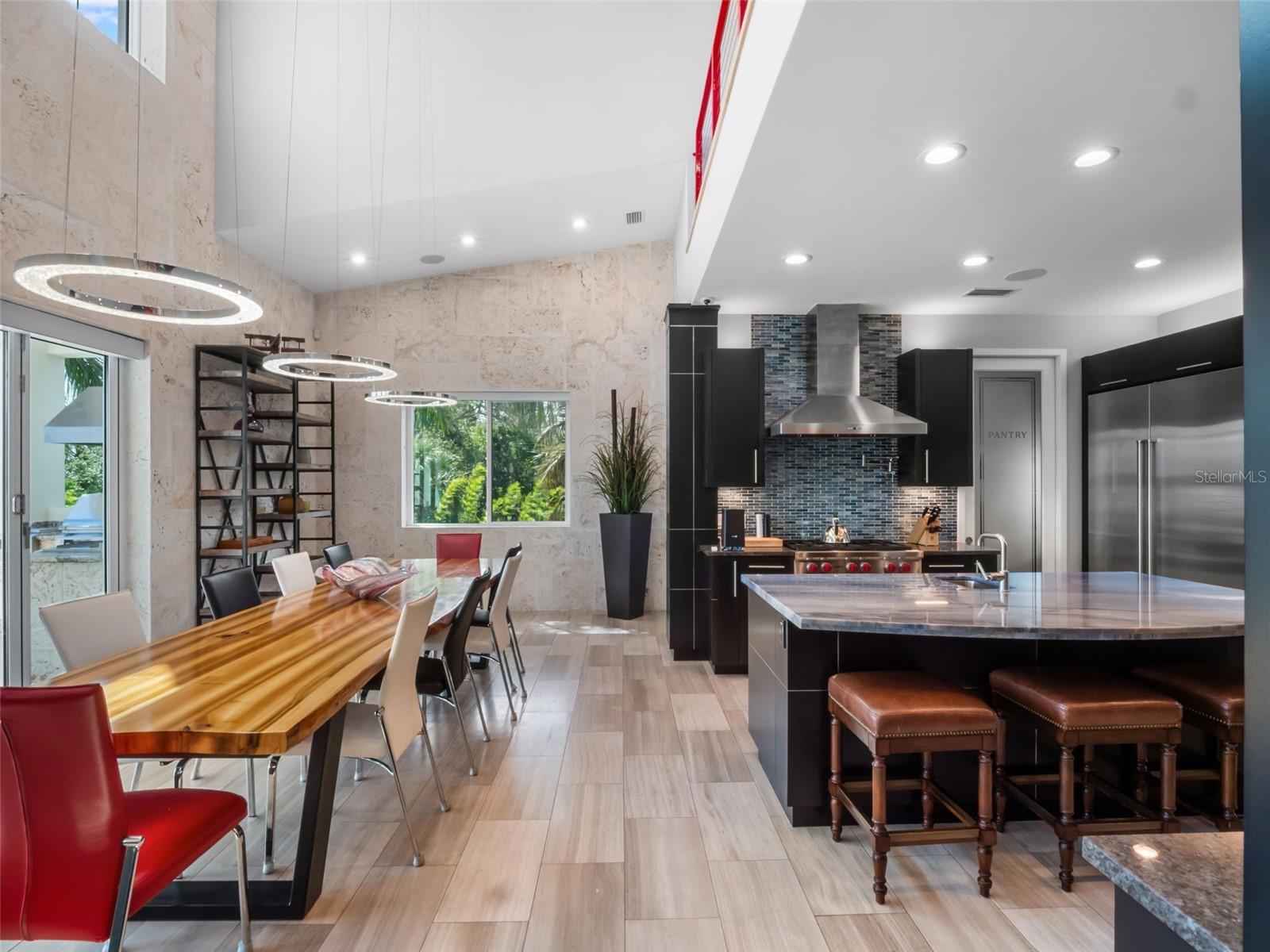 O6350479 Property Photo