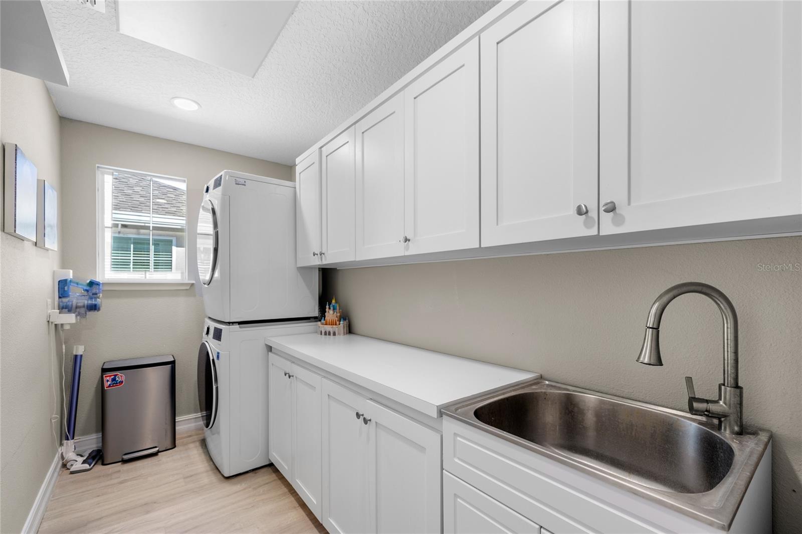 8764 LOOKOUT POINTE DR, WINDERMERE, FL, 34786