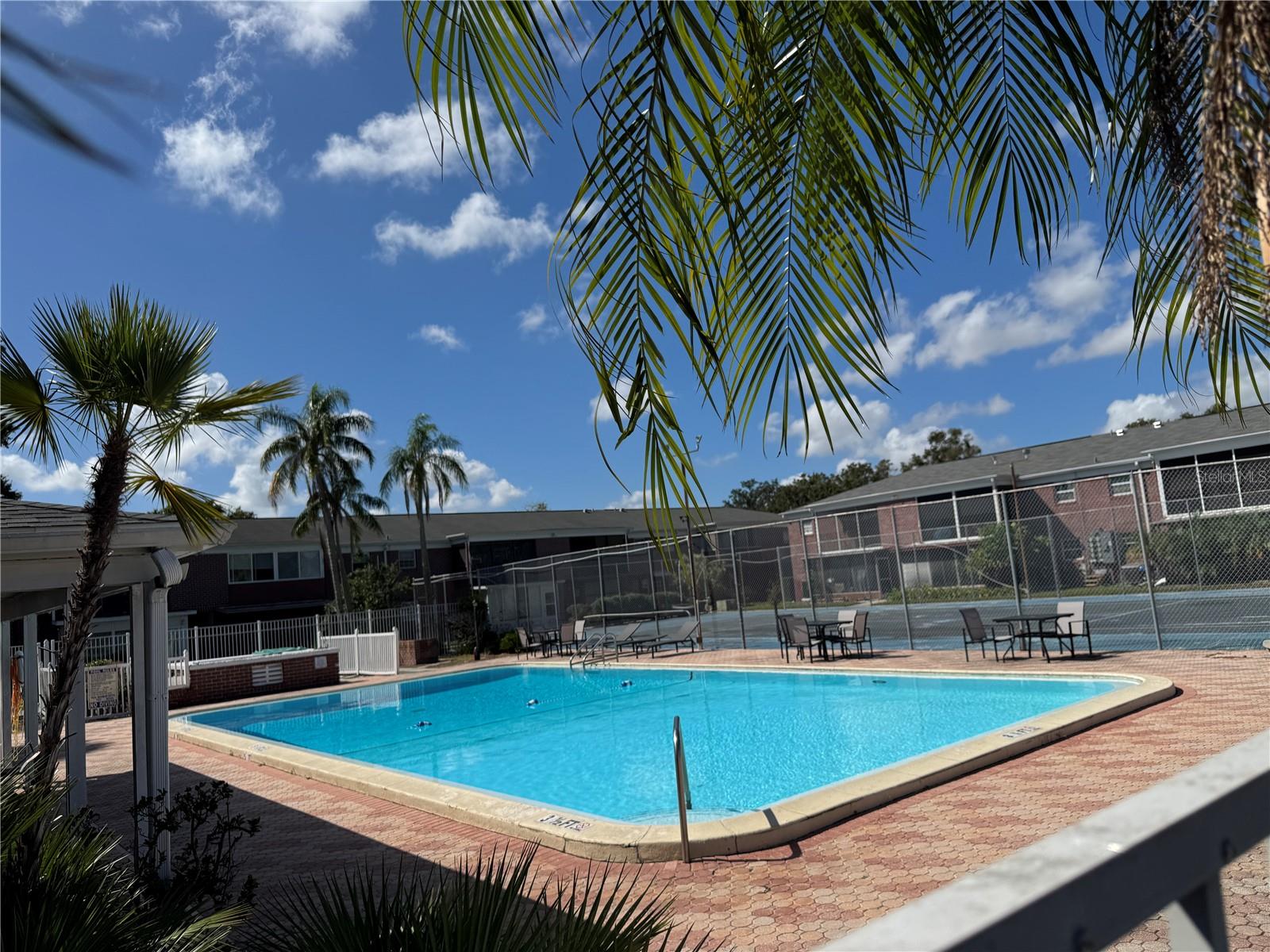 8520 9TH WAY N #B, ST PETERSBURG, FL, 33702