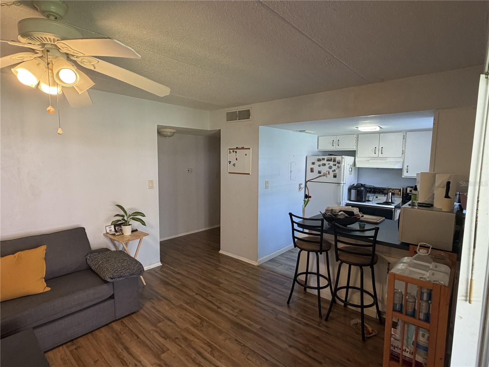 8520 9TH WAY N #B, ST PETERSBURG, FL, 33702