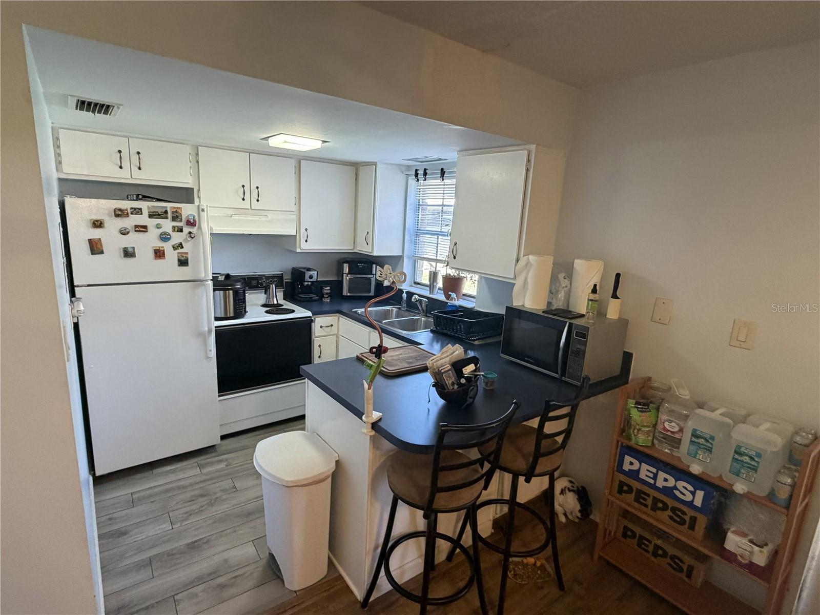 8520 9TH WAY N #B, ST PETERSBURG, FL, 33702