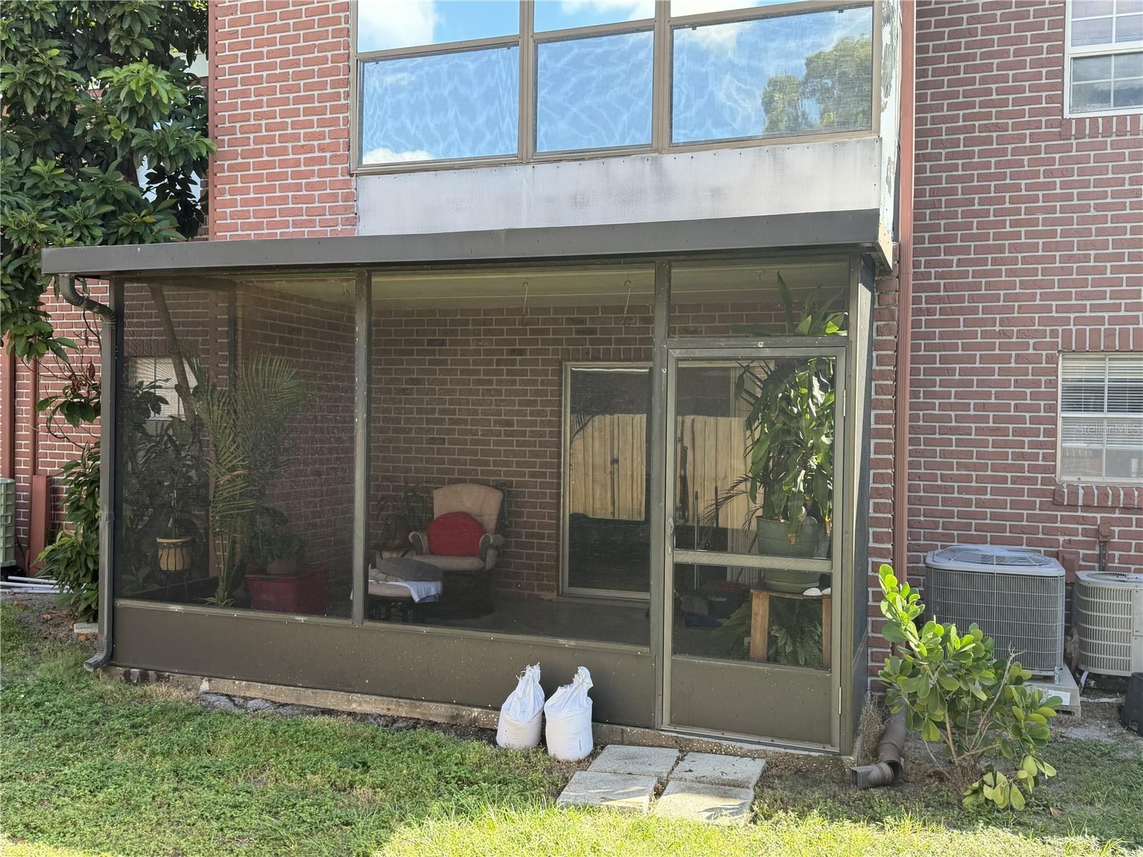 8520 9TH WAY N #B, ST PETERSBURG, FL, 33702