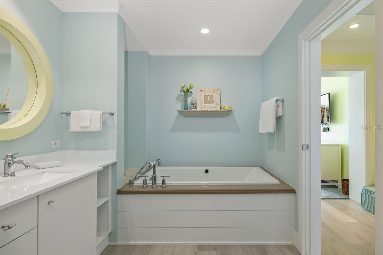 A4667661 Property Photo