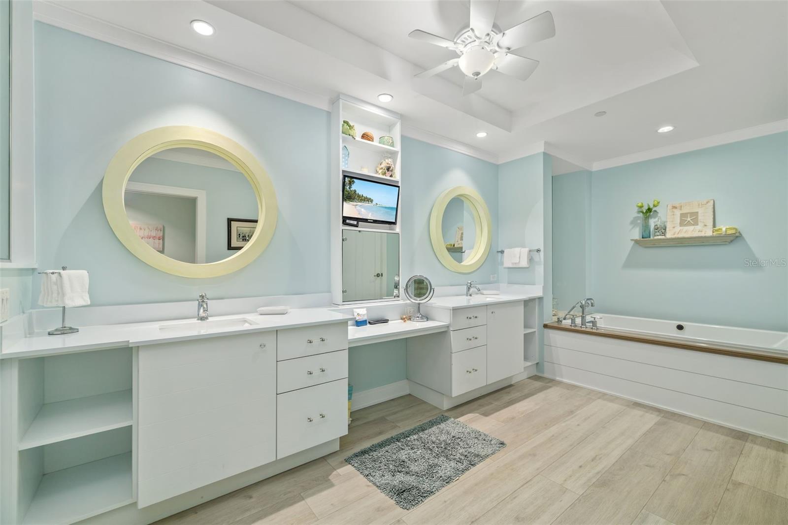 A4667661 Property Photo