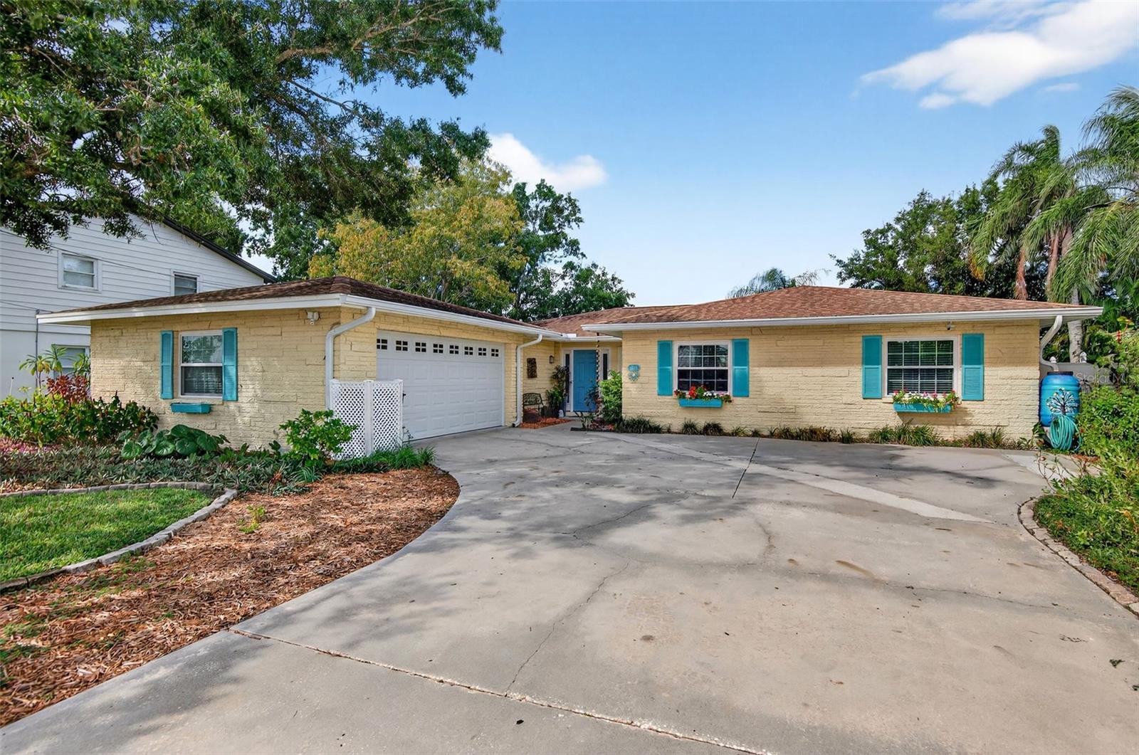 4624 BAY CREST DR, TAMPA, FL, 33615