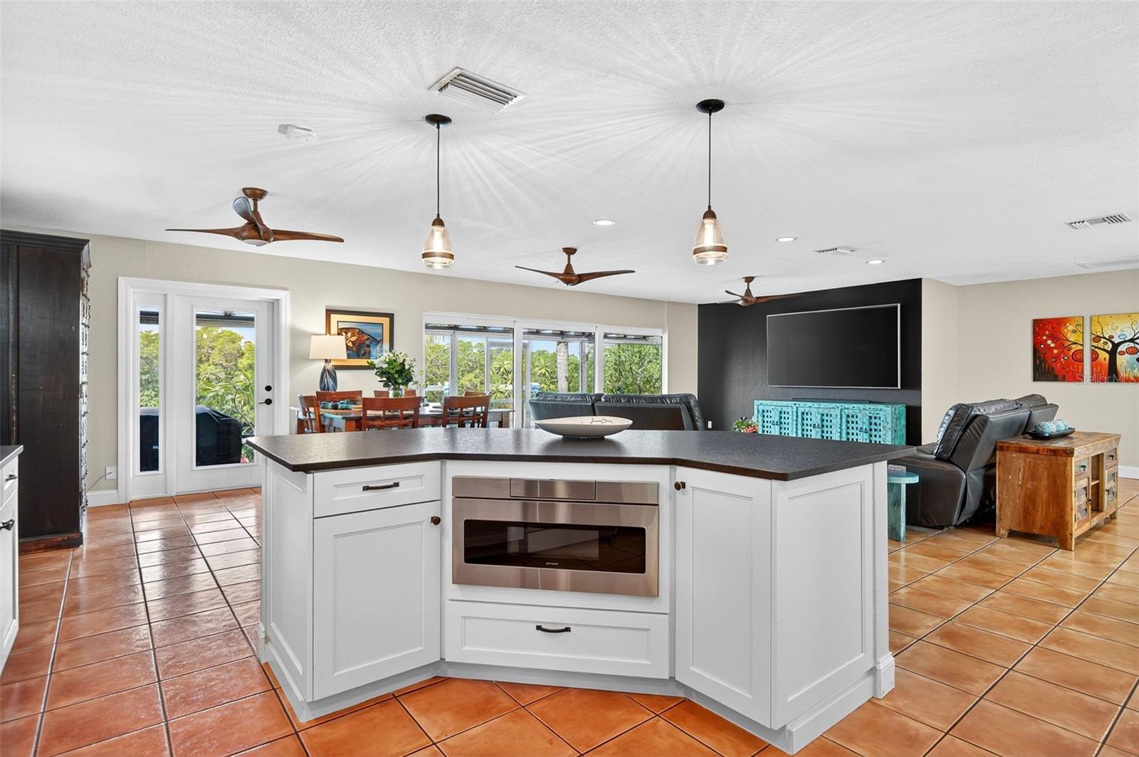 4624 BAY CREST DR, TAMPA, FL, 33615