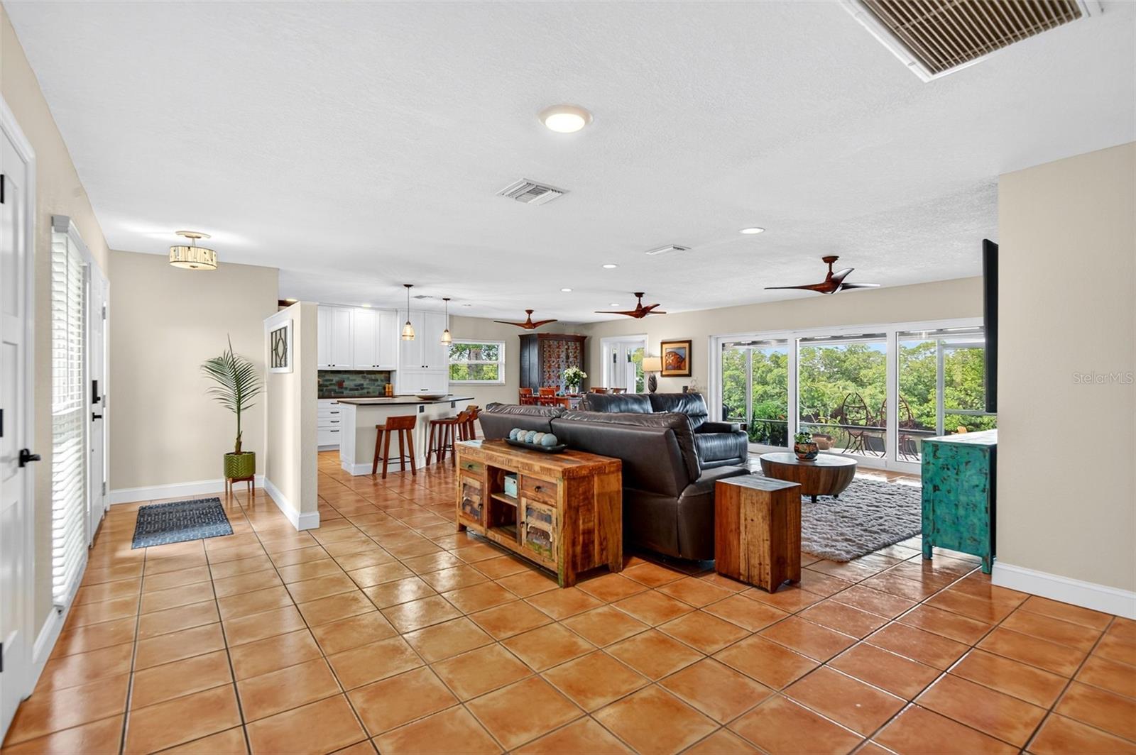 4624 BAY CREST DR, TAMPA, FL, 33615