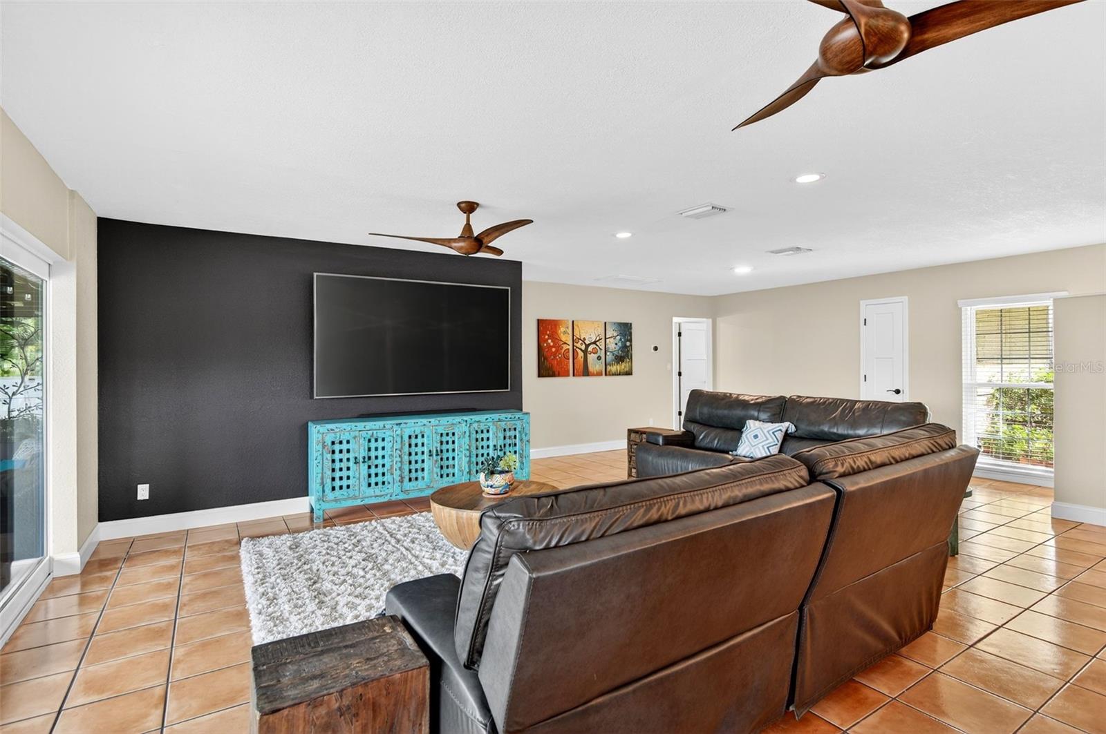 4624 BAY CREST DR, TAMPA, FL, 33615