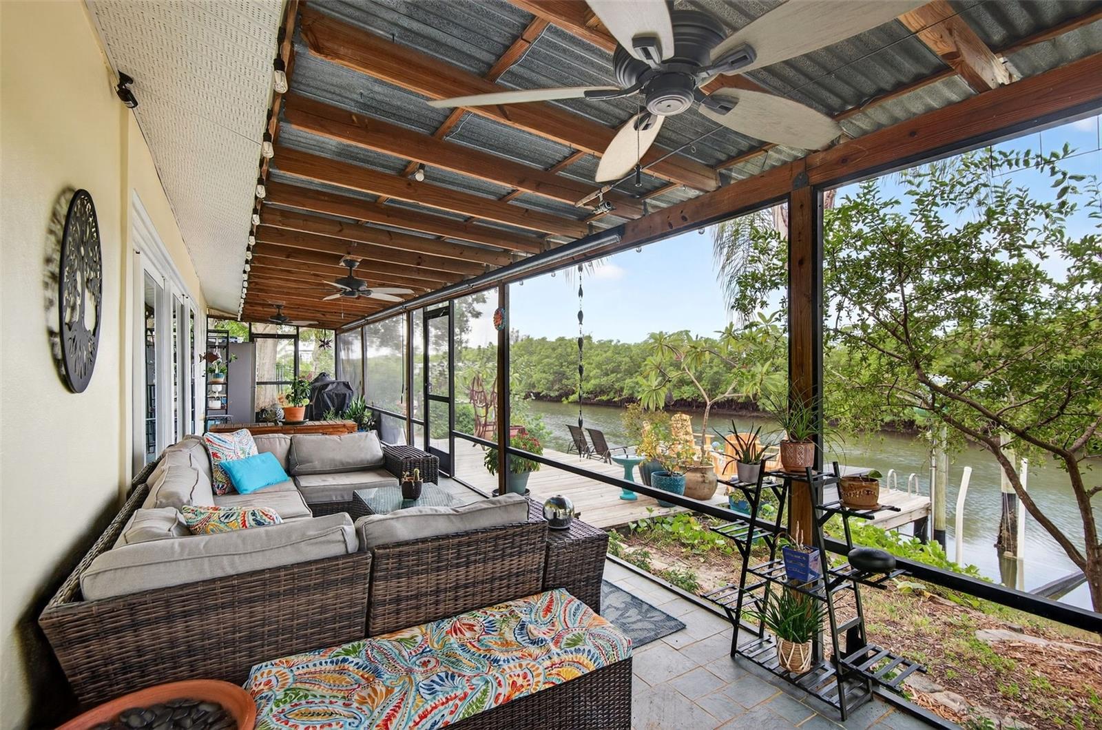 4624 BAY CREST DR, TAMPA, FL, 33615