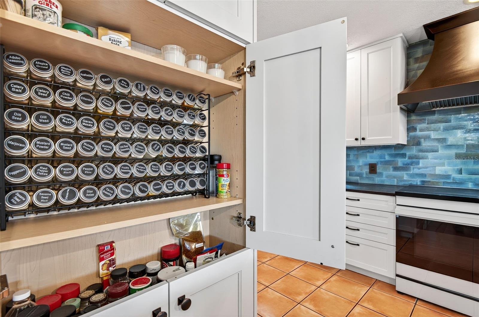 4624 BAY CREST DR, TAMPA, FL, 33615