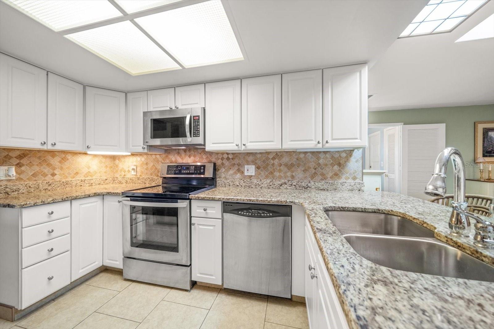 11040 141ST WAY, LARGO, FL, 33774