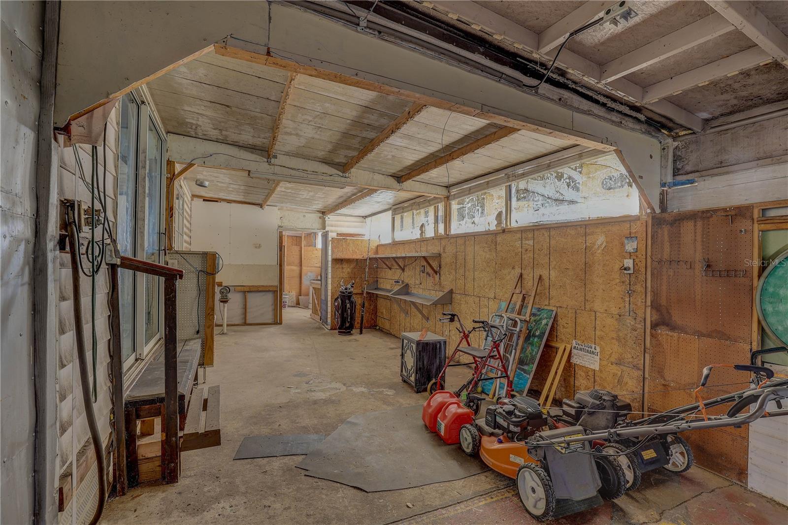 1852 HOYLE DR, HOLIDAY, FL, 34691